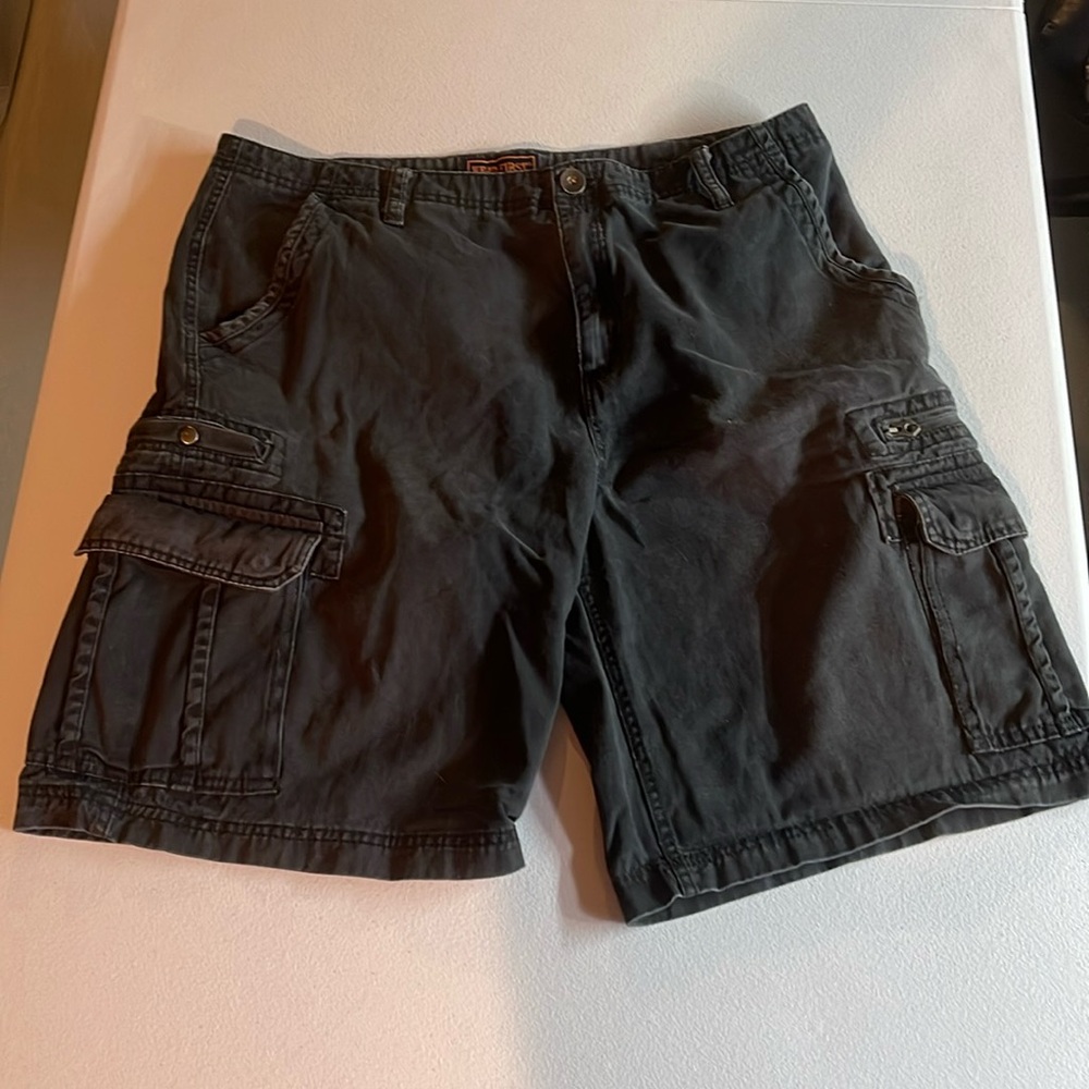 Wear first men’s cargo shorts